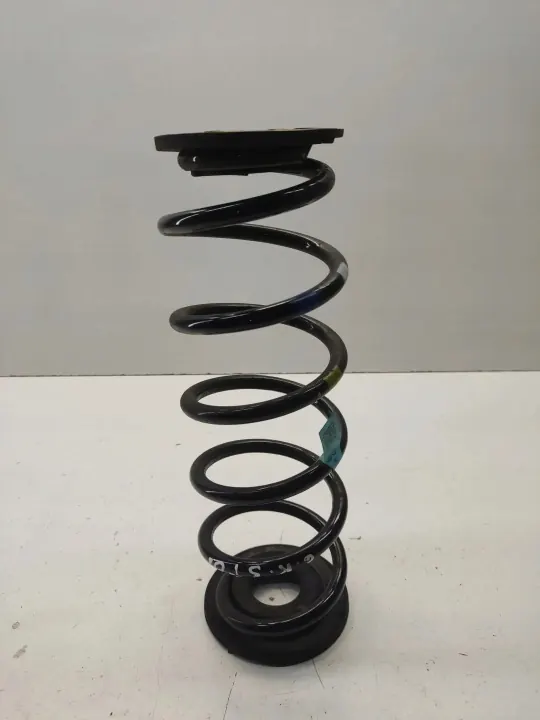 Mola traseira Kia Stonic OEM 55335H8FA0 - Usada image 7