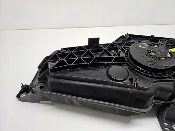 Réservoir AdBlue OEM 5Q0131877AA pour VW SKODA SEAT image 6