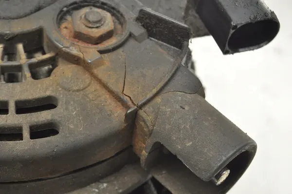 ALTERNATOR MERCEDES W211 2.2 CDI A0121545902 image 10