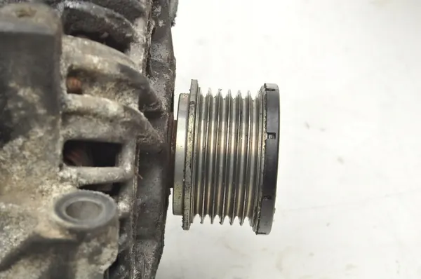 ALTERNATOR MERCEDES W211 2.2 CDI A0121545902 image 2