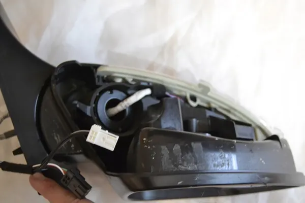 Oikea sähköinen lämmitettävä peili Peugeot 208 image 2