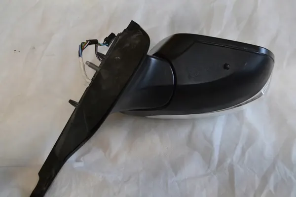 Oikea sähköinen lämmitettävä peili Peugeot 208 image 4