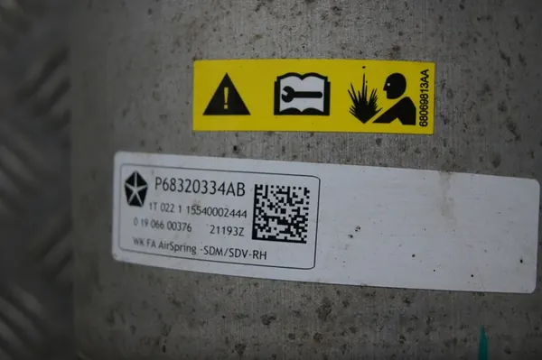 Ammortizzatore anteriore destro Jeep Cherokee WK2 3.0 4x4 OEM image 4