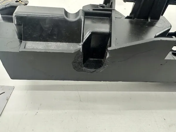 Support radar Porsche Taycan OEM 9J1907390K image 3
