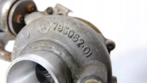 Turbo Peugeot 308 T9 1.6 E-HDI OEM 9686120680 image 6
