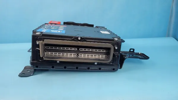 Batterie HYBRIDE FORD KUGA MK3 III 2021 LX68-10B759-HK image 3