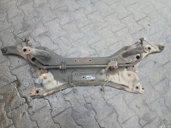 Suzuki Swift MK6 1.3B etupalkki OEM image 2