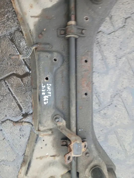 Suzuki Swift MK6 1.3B etupalkki OEM image 4