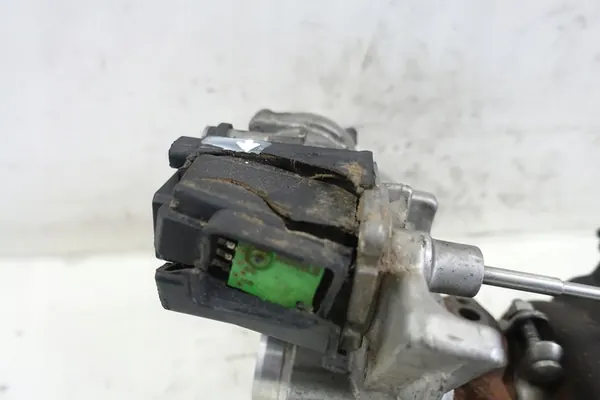 Volkswagen OE 04E145713N Turboaggregat image 4