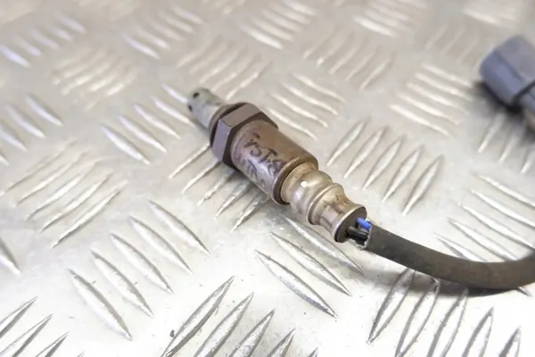 Sonde lambda OEM 8946748080 pour Lexus RX Hybride image 4