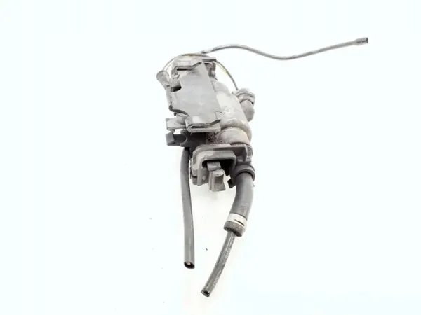 Begagnad Volkswagen bränslepump OEM FRC14251 image 3