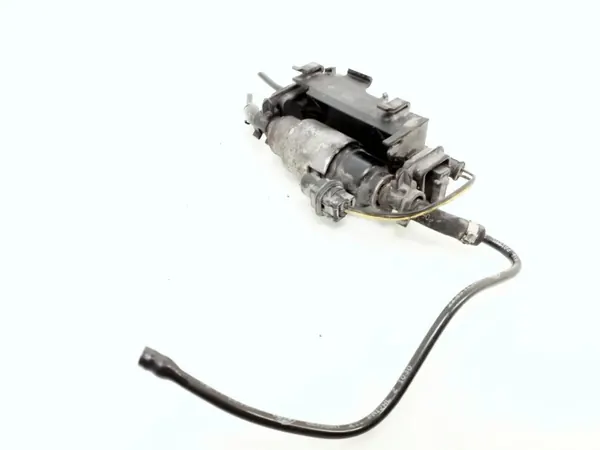 Begagnad Volkswagen bränslepump OEM FRC14251 image 4