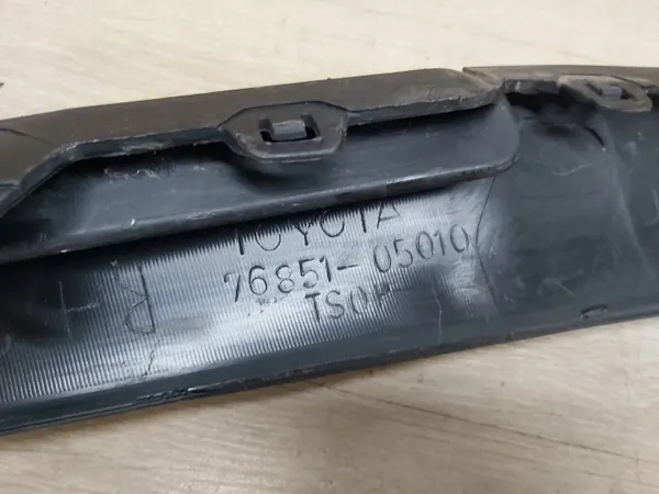 OEM 76851-05010 Spoiler dianteiro direito para Avensis image 4