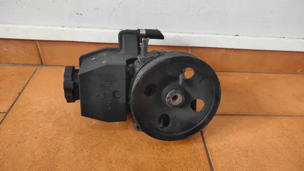 Mercedes Servopumpe OEM A0024663001 image 2