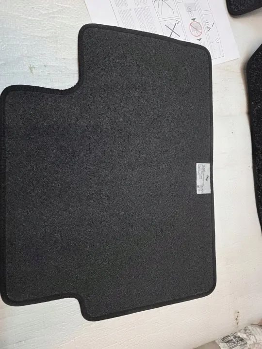 Kia Xceed Fußmatten-Set OEM J7141ADE50 - Gebraucht image 7