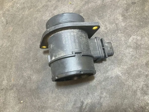 Sensor de flujo de aire Kia Cee'd OEM 376763564 1.6L image 2