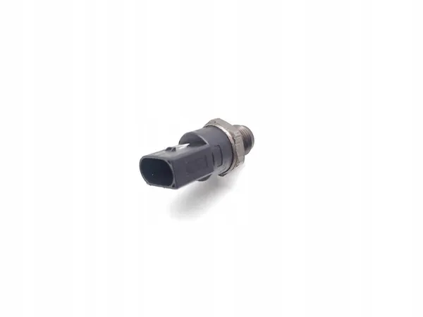 Sensor de pressão de combustível VW Touareg 3.0 V6 TDI 2005 OEM image 3
