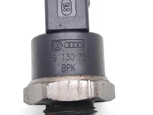 Sensor de pressão de combustível VW Touareg 3.0 V6 TDI 2005 OEM image 7