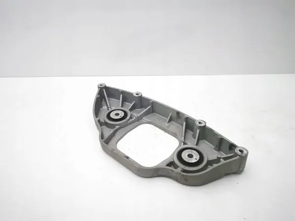 Keskustuki Mercedes-Benz E W213 2019 OEM A2053522301 image 4