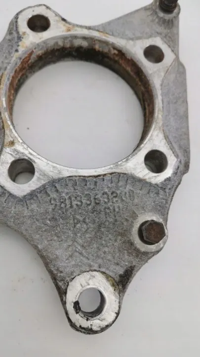 Remklauwbeugel achter rechts OEM 9813363280 image 10