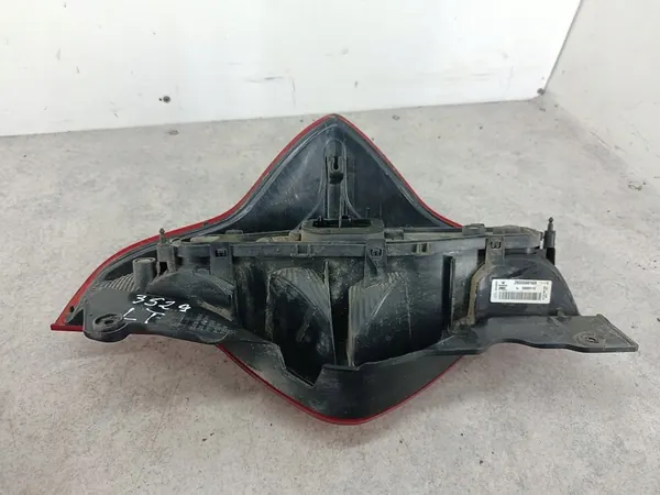 Luz trasera izquierda Dacia Lodgy 2014 VALEO 265558016R image 9