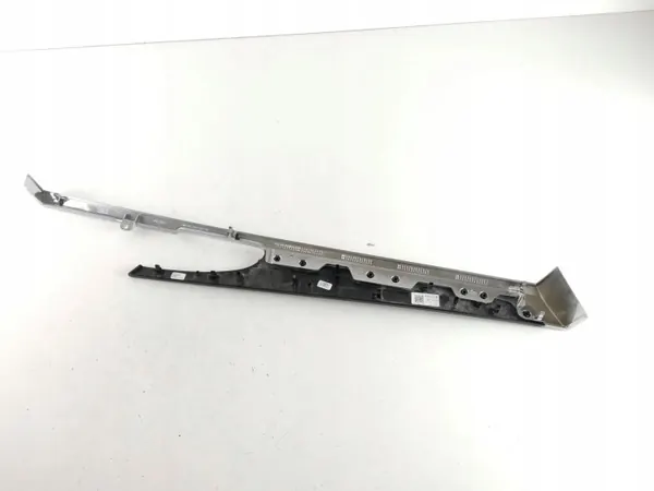 Porsche Panamera Moldura Puerta Trasera OEM 97055538400 image 5
