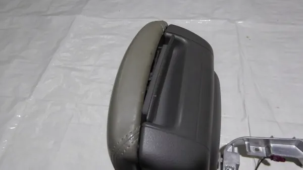 OEM Käsinoja Audi A6 C6 4F0 2004-2008 Vaalea Nahka image 4