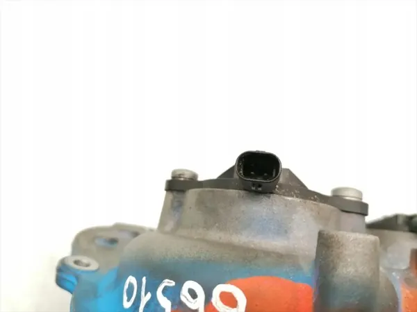 Peça de cabeça de cilindro Audi OEM 06M109285F - Usado image 3