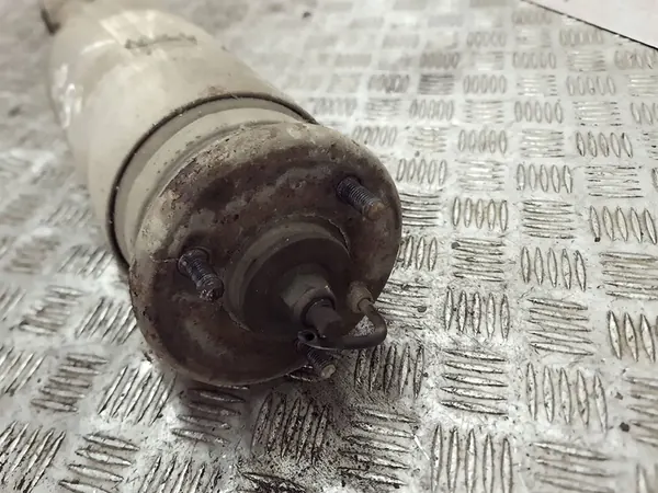 Amortisseur pneumatique avant Land Rover Range Rover Sport L320 2006 image 6