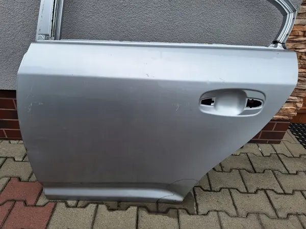 Puertas traseras izquierda y derecha OEM SHSFFWRW5252829JQBA-2SZXv image 3