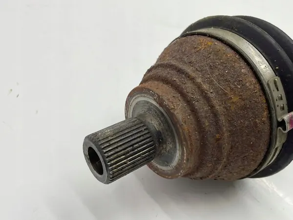 Volkswagen Jetta VI 2015 Främre halvmuff OEM 1K0407271BP image 2