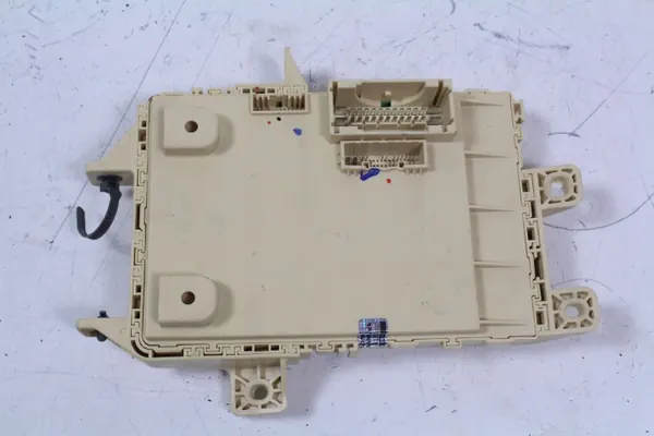 Zekeringkast OEM 91950-A4510RP voor Kia Carens IV 1.7CRDI image 2