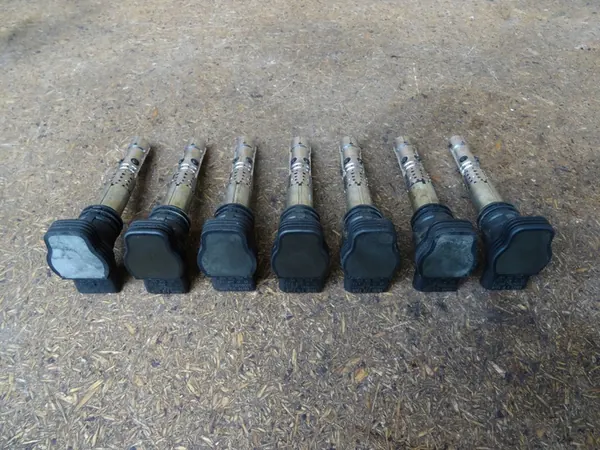 Bobina de ignição AUDI TT 8N 1.8T 06A905115A image 4