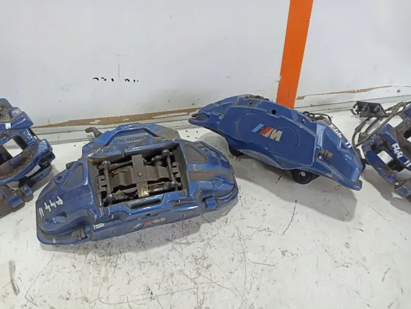 BMW 2 F44 Bromsskivor & Bromsok - OEM-set image 5