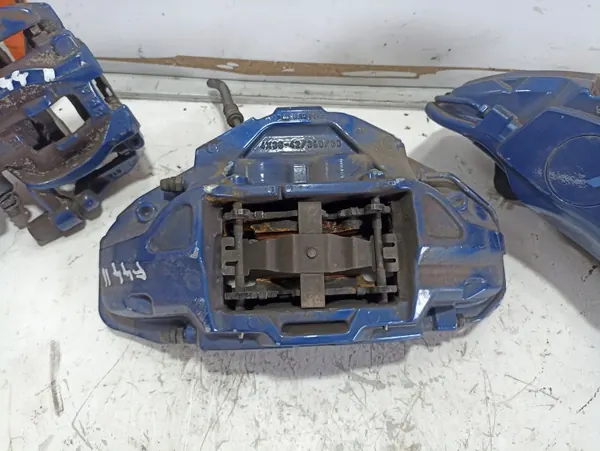 BMW 2 F44 Bromsskivor & Bromsok - OEM-set image 7