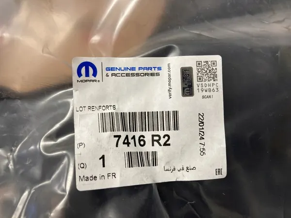 Support de Pare-chocs Avant Droit Peugeot 5008 II OEM 7416R2 image 3