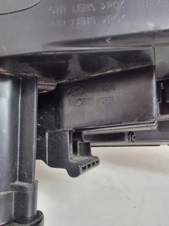Hyundai Staria Rechte Front DRL Lampe OEM 92208CG010 image 7