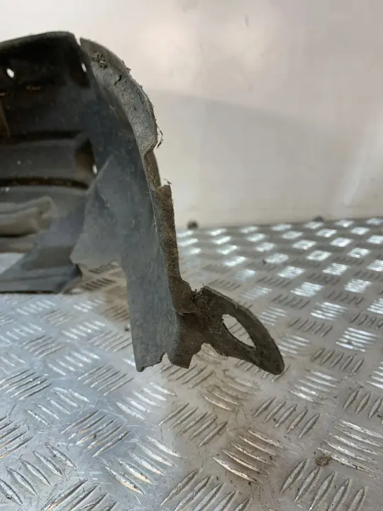 Toyota RAV4 Taka pyöränkaari OEM 6563742030 image 3