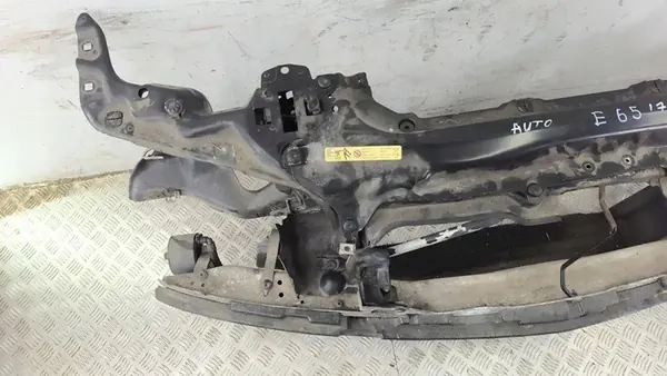 Radiador BMW Serie 7 3.0L Diesel 51117135522 image 3