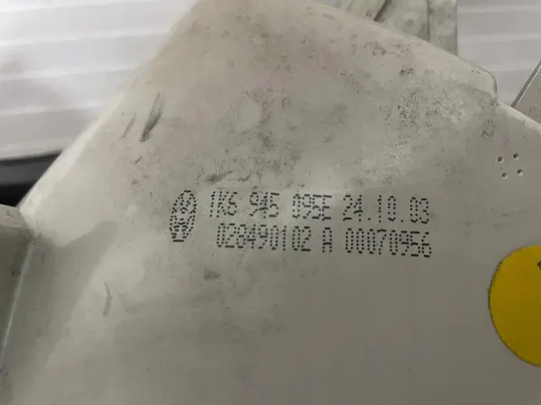 Volkswagen OE Bakljus image 8