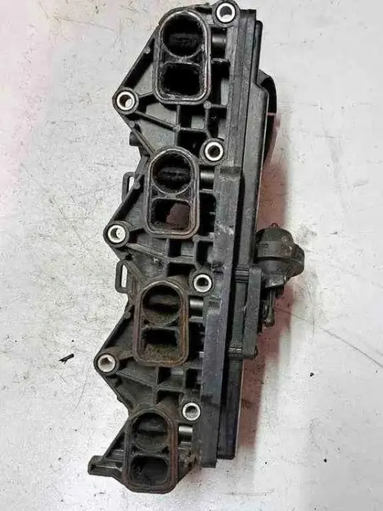 Colector de admisión OEM 8546640 para Mercedes-Benz C image 3