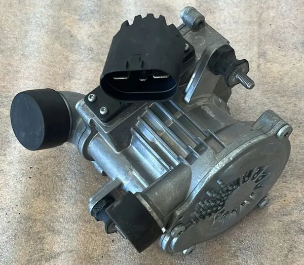 Pompe à air secondaire OEM 04E959253AB pour Audi image 3