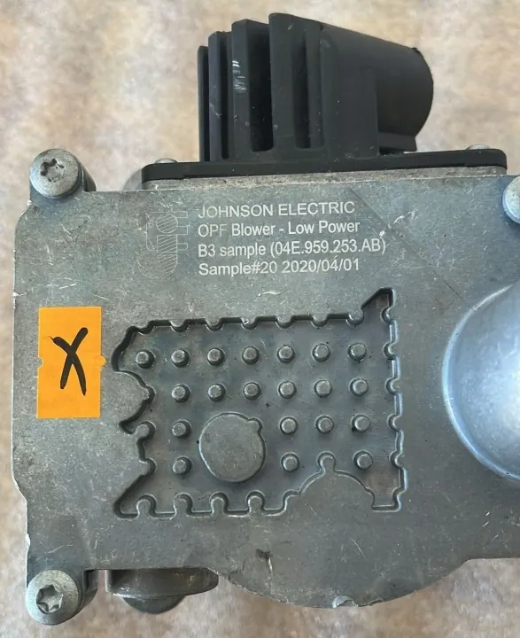 Pompe à air secondaire OEM 04E959253AB pour Audi image 4