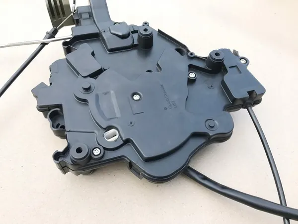 Sliding Door Lock 7H0843654BD Volkswagen Transporter T5 image 8