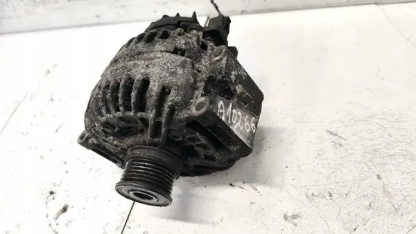 Mercedes-Benz Vito Vaihtovirtageneraattori 2003 2.1L OEM 0124625006 image 4