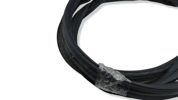 Takaluukun tiiviste OEM AMD225678 Nissan Qashqai image 5