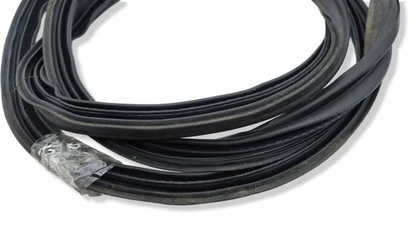 Takaluukun tiiviste OEM AMD225678 Nissan Qashqai image 7