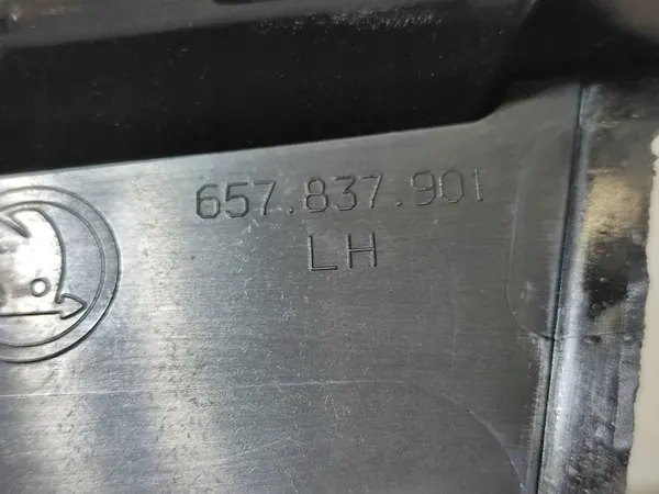 Skoda Scala 2020 Para-brisa dianteiro esquerdo OEM 657837901 image 3