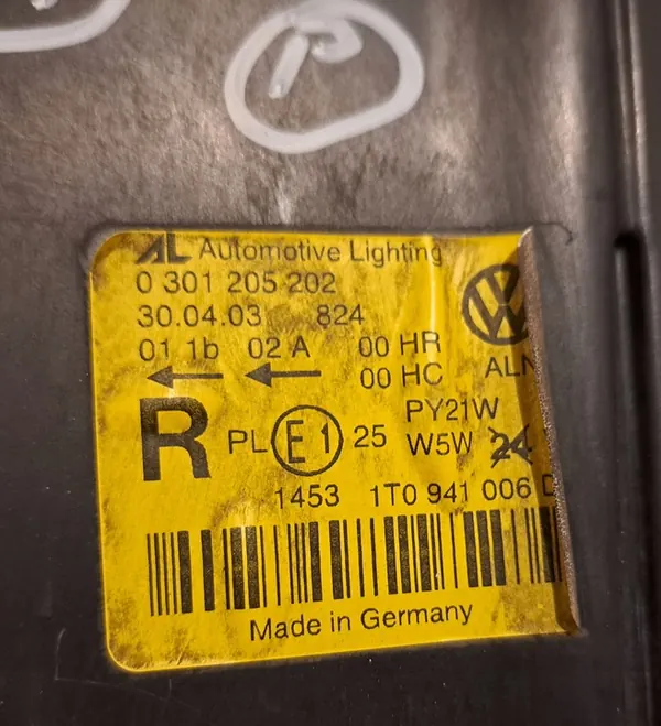 VOLKSWAGEN TOURAN 03-07 Oikea Heijastin 0301205202, 1T0941006D image 6