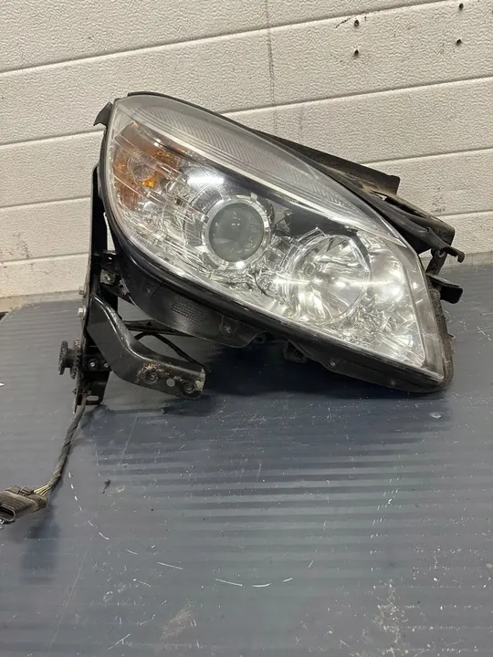 RECHTER KOPLAMP MERCEDES C-KLASA W204 A2048208661 image 3